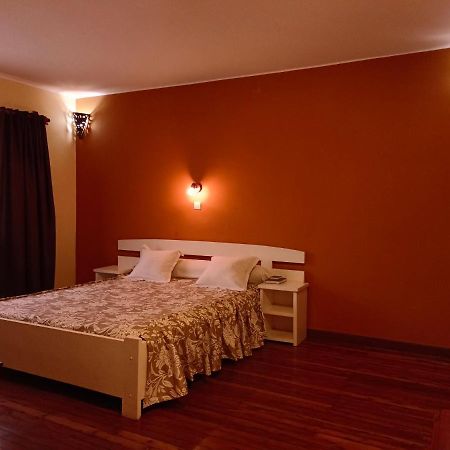 Antsirabe Hotel Экстерьер фото