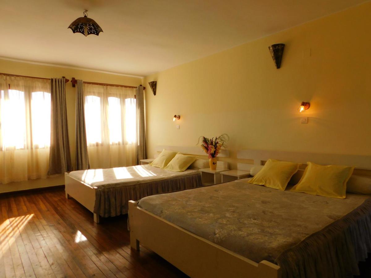 Antsirabe Hotel Экстерьер фото