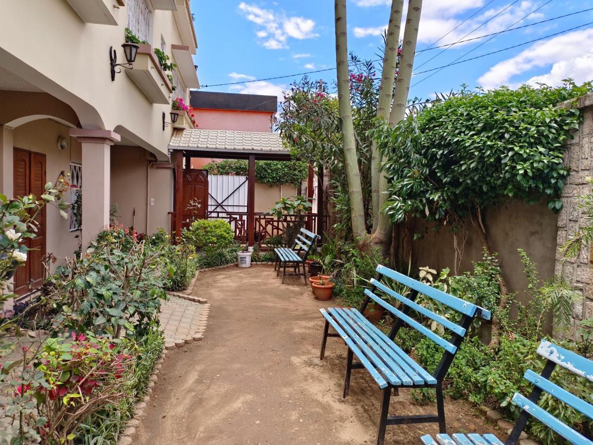 Antsirabe Hotel Экстерьер фото