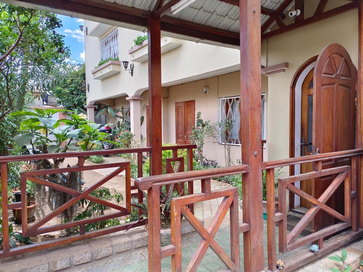 Antsirabe Hotel Экстерьер фото