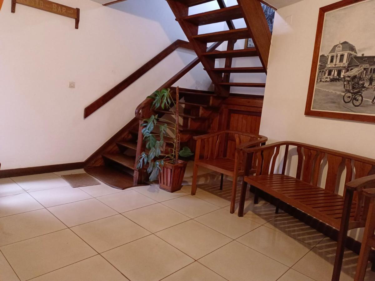 Antsirabe Hotel Экстерьер фото