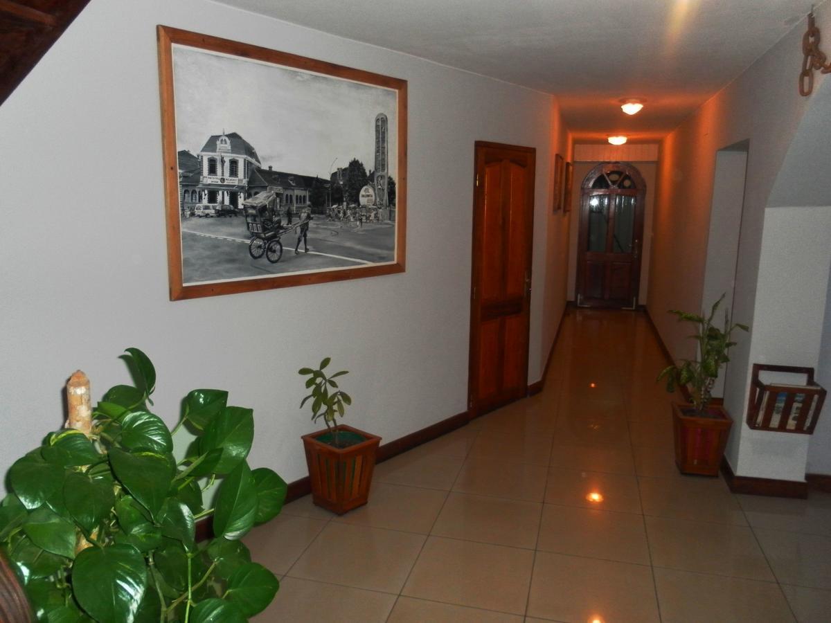 Antsirabe Hotel Экстерьер фото